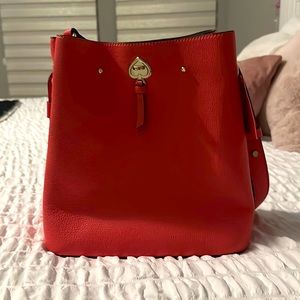 New Kate Spade Large Pink Bucket Bag ♠️
